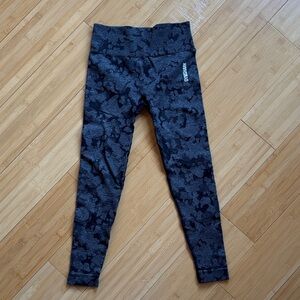 Gymshark women’s Black & Gray Camo Leggings